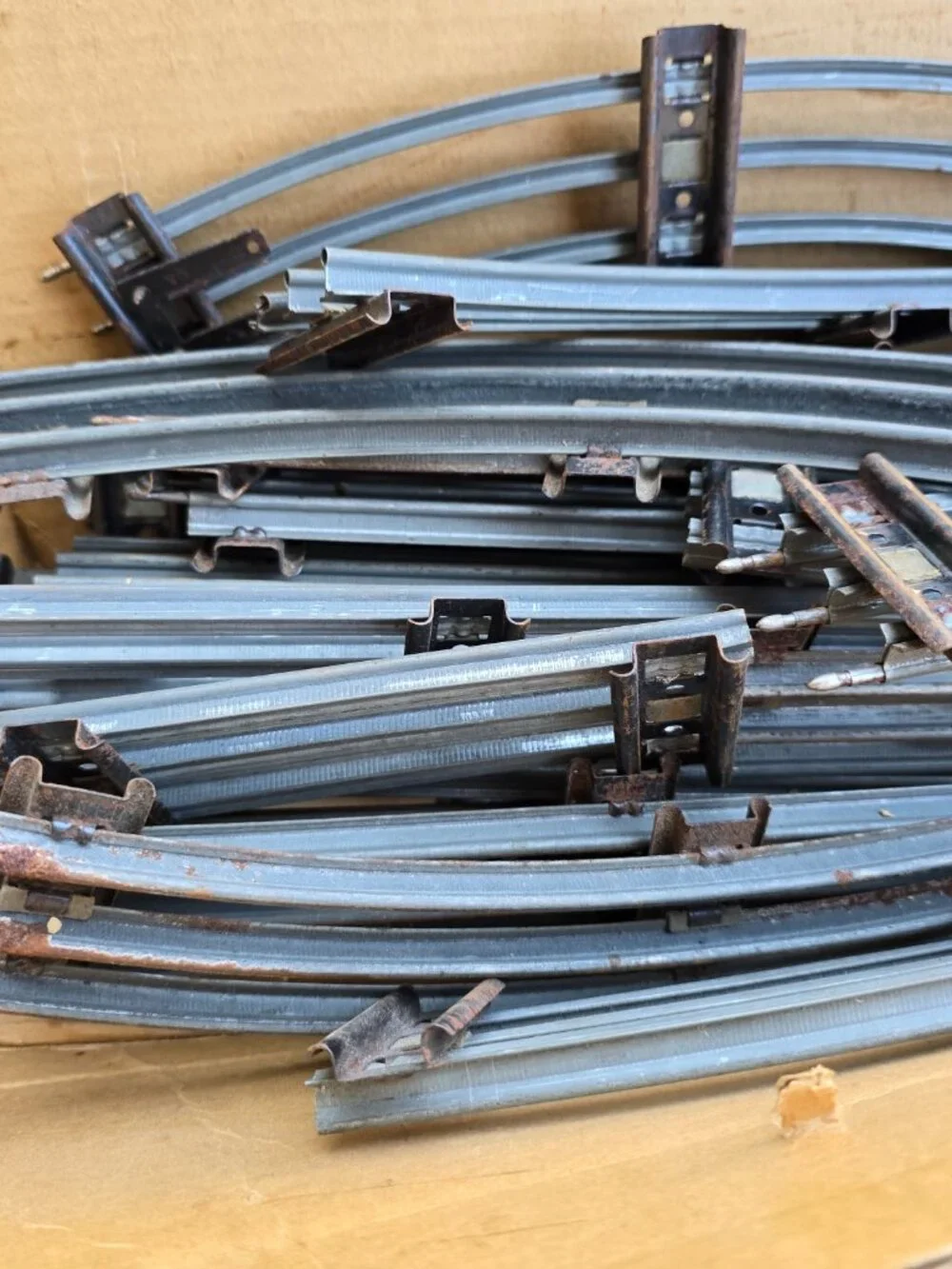 Vintage O-Gauge Model Train Track Bundle - Assorted Straight & Curved Pieces